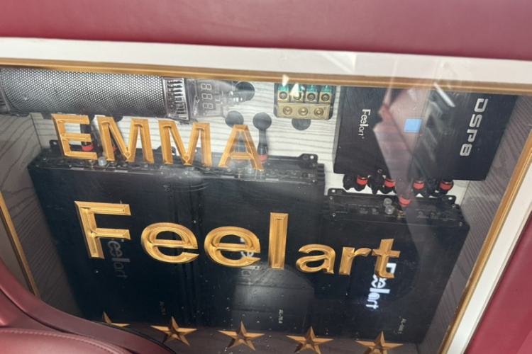 Used Volkswagen Caravelle 2017 2.0 TSI 4x4 Comfort Edition 7-Seater
