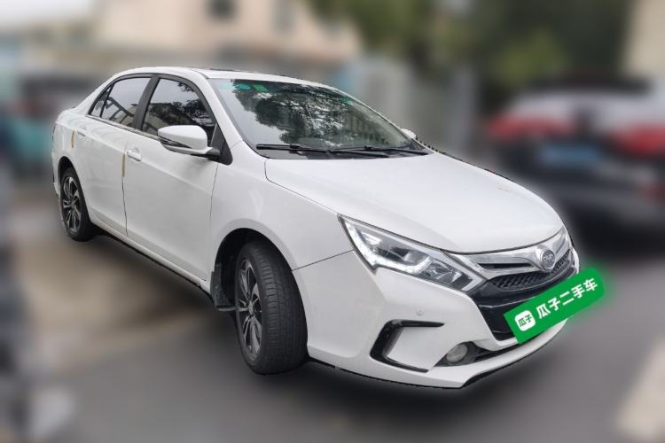 Used BYD Qin New Energy 2015 1.5T Dual-Crown Flagship Plus Edition
