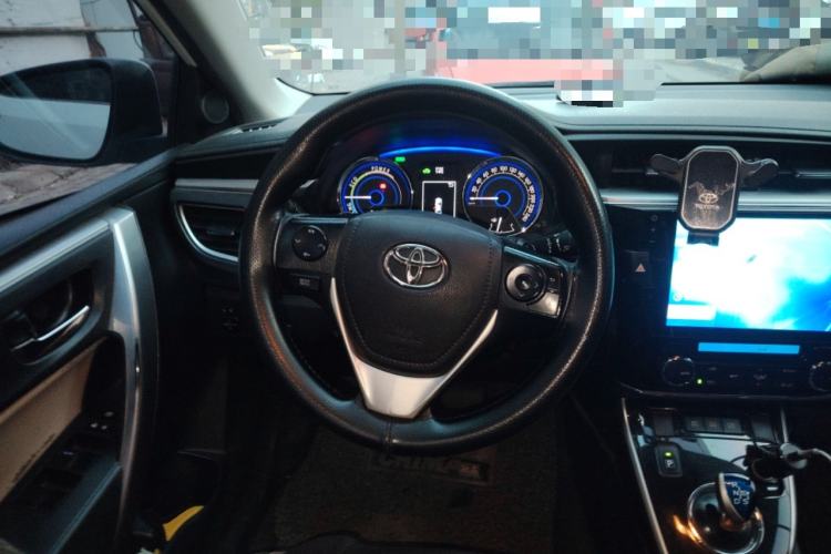 Used Toyota Corolla 2016 Dual-Engine 1.8L E-CVT Pioneer Edition Steering Wheel