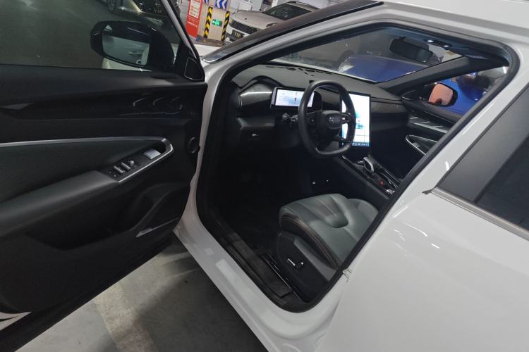 Used Geely Auto Emgrand X7 Sport 2024 1.5TD Dragon Edition