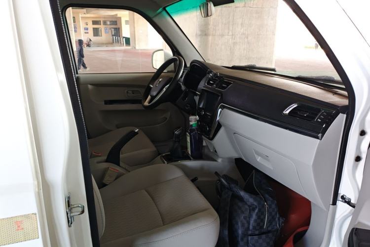 Used Jinbei New Hiace S 2023 1.5L Wealth Edition Van 2/5-Seater Non-Air-Conditioned Version SWC15M
