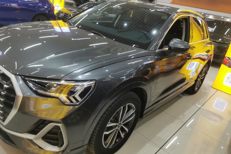 Used Audi Q3 2022 35 TFSI Progressive Dynamic Edition
