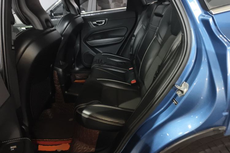 Used Volvo XC60 New Energy 2019 T8 E-Drive Hybrid Intelligent Luxury Sport Edition China VI
