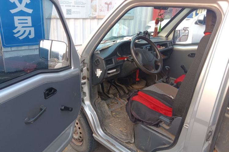 Used Wuling Zhiguang 2020 1.2L Van Utility Model China VI Emission Standard 2 Seats LSI