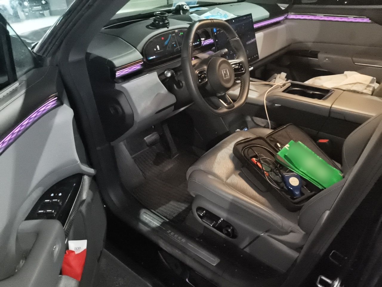 Zeekr 7X 2025 75 kWh Rear-Wheel Drive Intelligent Driving Version — снимка 19