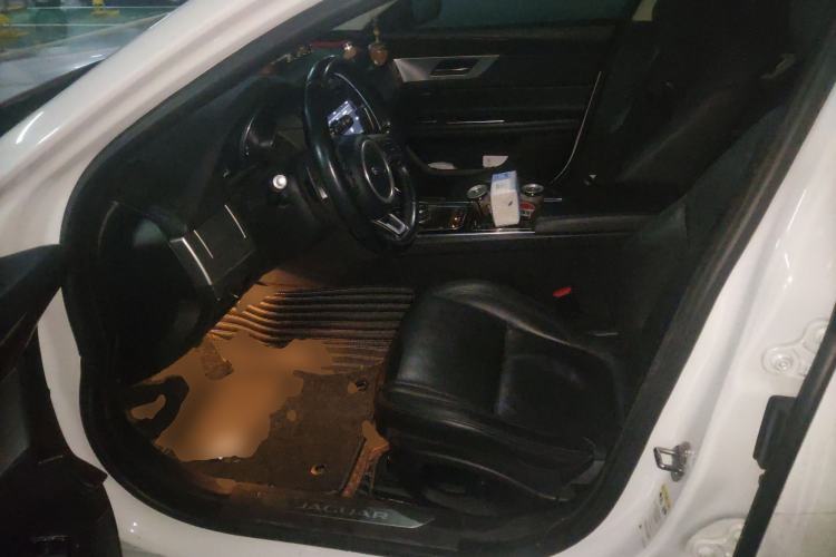 Used Jaguar XFL 2017 XFL 2.0T 200PS Windflower Edition
