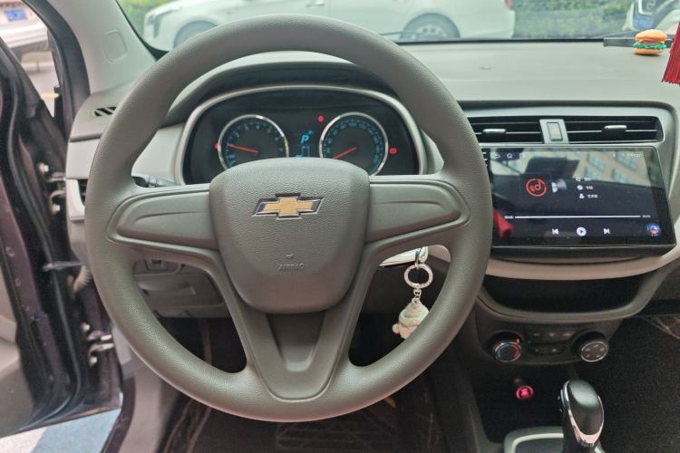 Used Chevrolet Lova RV 2016 1.5L Automatic Comfort Edition Steering Wheel