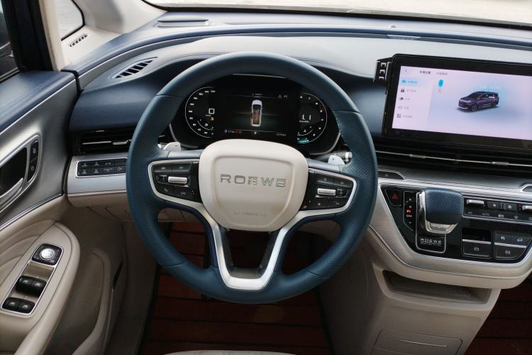 Used Roewe iMAX8 2022 400TGI Celebration Edition
