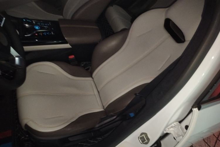 Used BYD Qin PLUS 2024 HONOR Edition DM-i 55KM Leading Model
