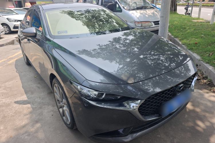 Used Mazda 3 Axela 2021 2.0L Automatic ZhiXuan Edition Front Right 45 Deg