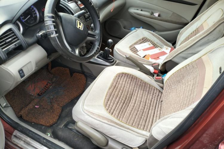 Used Honda City Classic 2012 1.5L manual Comfort version