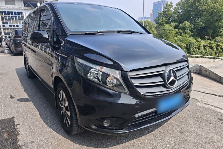 Used Mercedes-Benz Vito 2021 2.0T Elite Version 7 Seats Rear Right 45 Deg