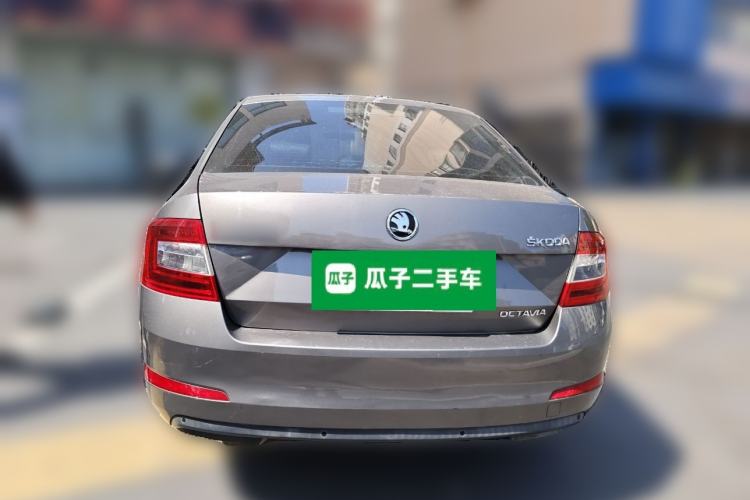 Used Skoda Octavia 2015 1.6L Automatic Yijie Edition
