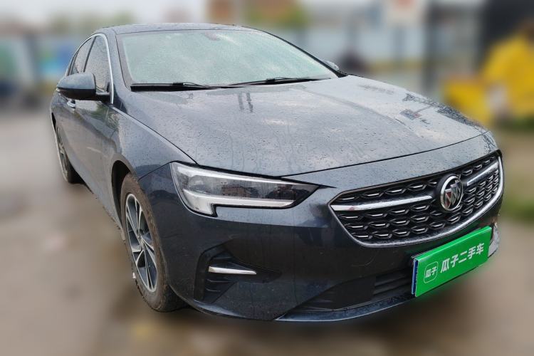 Used Buick Regal 2020 552T Luxury Version Front Right 45 Deg