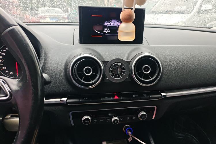 Used Audi A3 2014 Limousine 35 TFSI Automatic Comfort Model