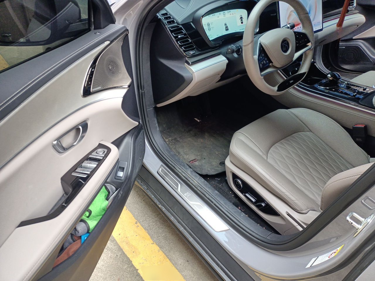 BYD Han 2025 DM-i 125KM Prestige Model - Premium — снимка 16
