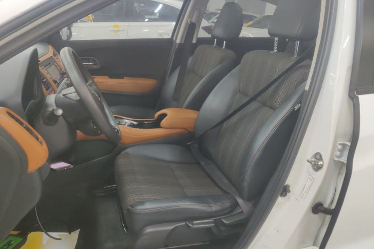 Used Honda Vezel 2016 1.8L CVT Front-Wheel Drive Pioneer Edition
