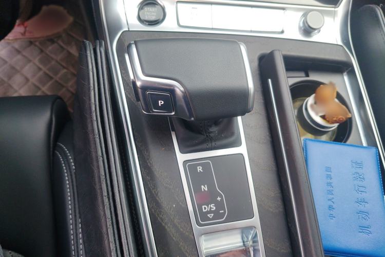 Used Audi A6L 2025 45 TFSI quattro Prestige Dynamic Edition + Premium Package
