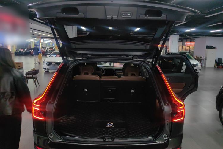 Used Volvo XC60 2022 B5 4x4 Smart Luxury Edition
