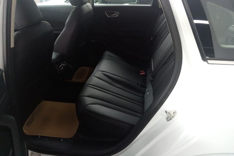 Used Roewe D7 2025 DMH 125km World Champion Edition Left Rear Seat