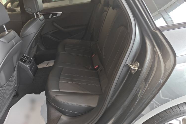 Used Audi A4L 2024 40 TFSI Luxury Dynamic Edition
