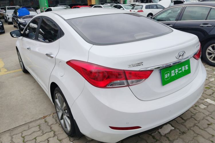 Used Hyundai Elantra (5th Generation / Langdong) 2015 1.6L Automatic Leading Model