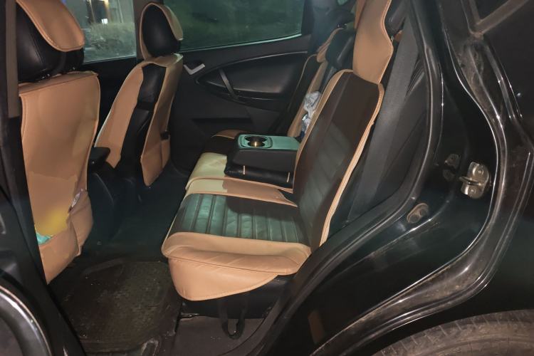 Used Geely Auto GX7 2013 2.0L Manual Entry-Level Trim