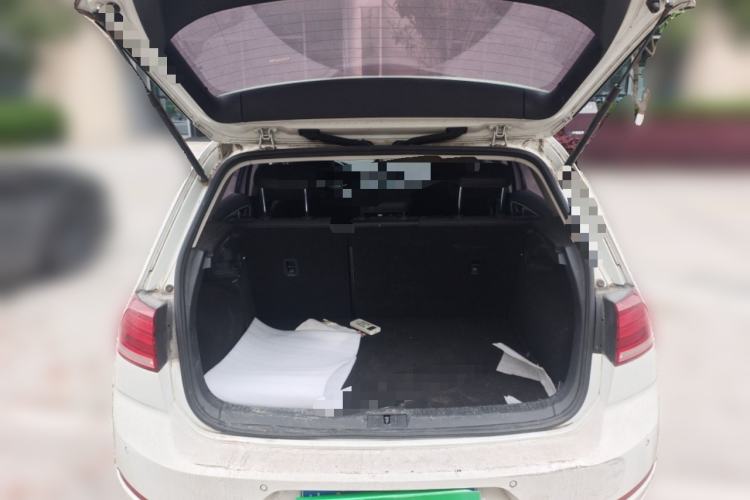 Used Volkswagen Golf 2018 1.6L Automatic Comfort Model Trunk