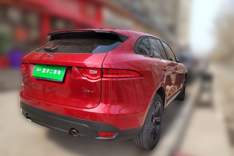 Used Jaguar F-PACE 2016 2.0T Two-Wheel-Drive R-Sport Sport Edition Rear Right 45 Deg