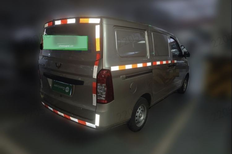 Used Wuling Rongguang V 2019 1.5L Van - Utility Model Exterior 3