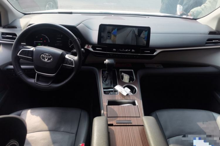 Used Toyota SIENNA 2021 2.5L Hybrid Comfort Edition