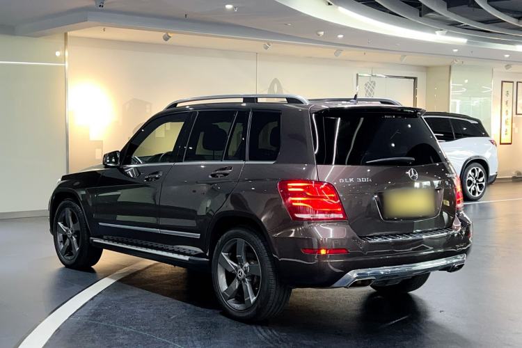 Used Mercedes-Benz GLK-Class 2013 Facelift GLK 300 4MATIC Fashion Edition Exterior 5