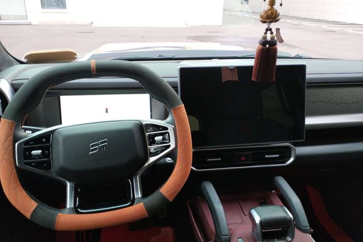 Used JETOUR Traveler 2024 2.0T All-Wheel-Drive Silver Dragon Wings
