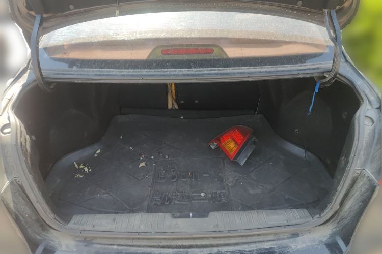 Used Buick Excelle 2011 1.6LX-AT Trunk