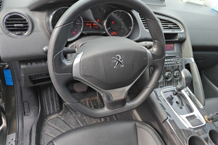 Used Peugeot 3008 2015 2.0L Automatic Classic Edition