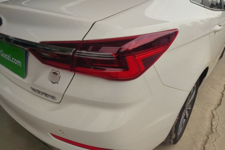 Used Ford Escort 2021 1.5L Automatic Diamond Edition Exterior 3