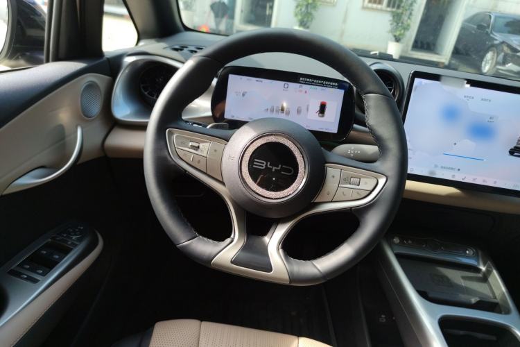 Used BYD Dolphin 2025 Intelligent Driving Version 410 km Fashion Edition Steering Wheel