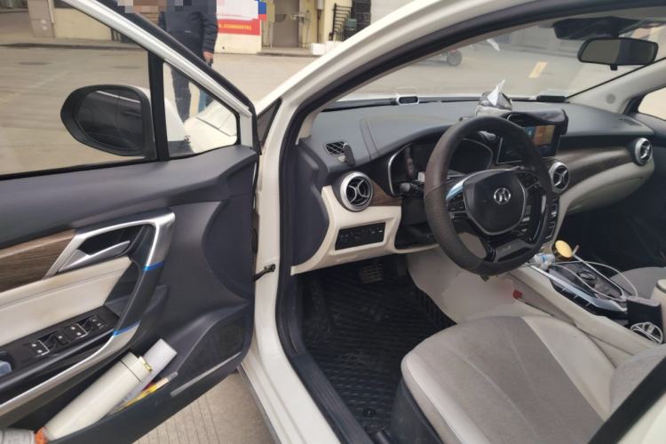 Used BAIC Beijing EU5 2018 R500 Smart Wind Edition
