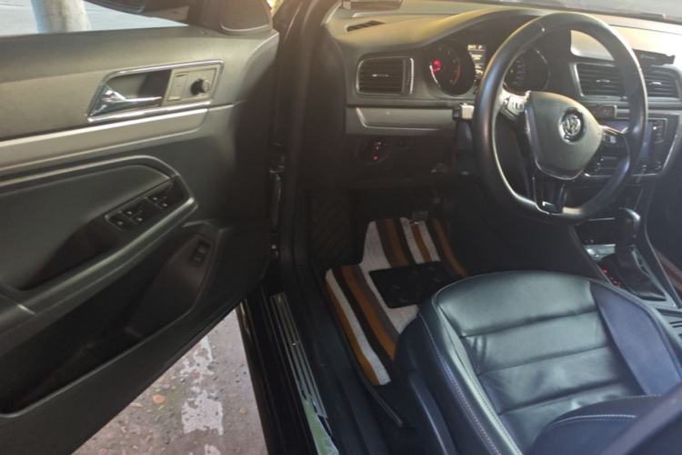 Used Volkswagen Lavida 2017 1.6L Automatic Comfort Edition Driver Seat