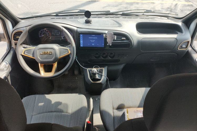 Used JMC Transit 2021 2.8T Space King Taurus Short Wheelbase Mid-Height 6-Seater Diesel Euro VI JX493
