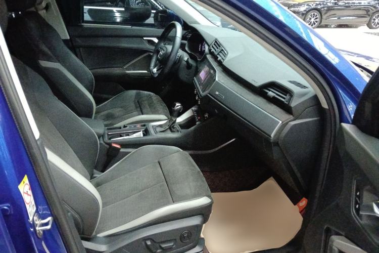 Used Audi Q3 2021 35 TFSI Fashion Dynamic Model