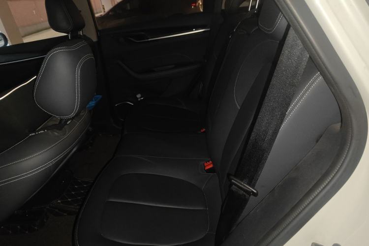 Used Brilliance V7 2018 280T DCT Luxury Model 5 Seats Left Rear Seat