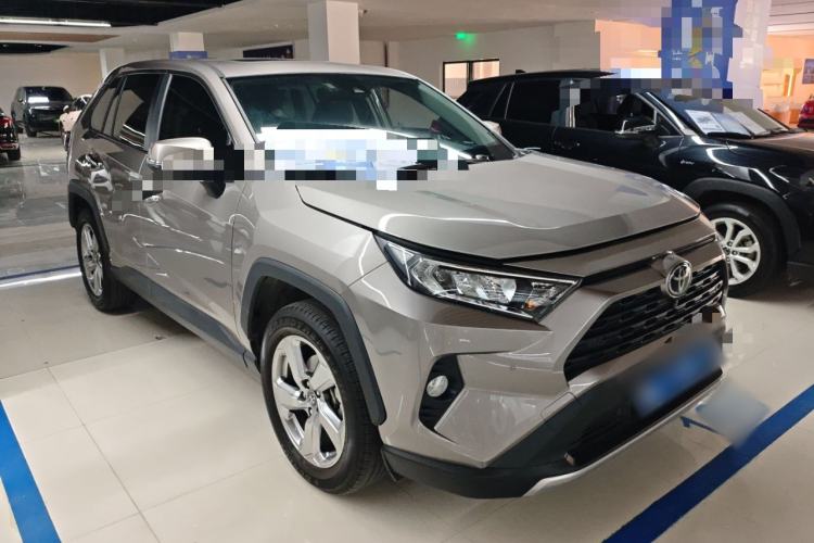 Used Toyota RAV4 2022 2.0L CVT Two-Wheel Drive Fashion Plus Edition
