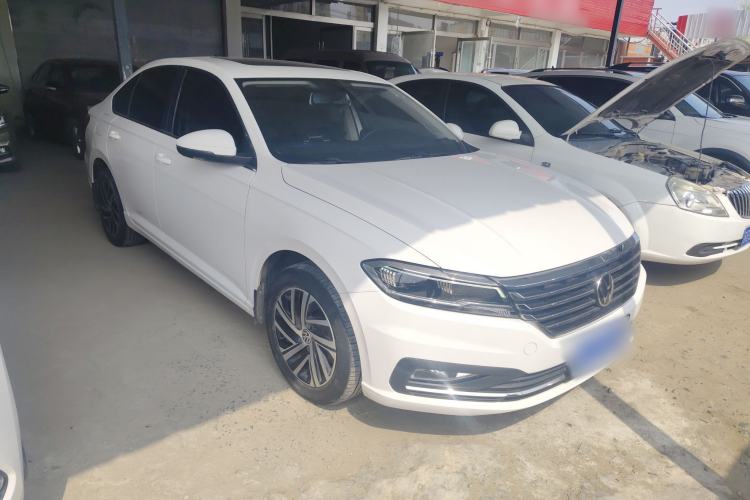 Used Volkswagen Lavida 2021 1.5L Automatic Comfort Edition Front Right 45 Deg