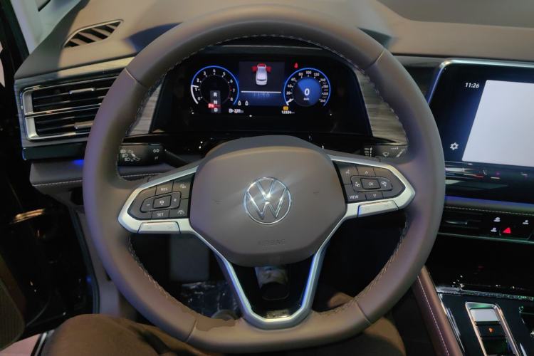 Used Volkswagen Viloran 2024 380TSI Premium Edition
