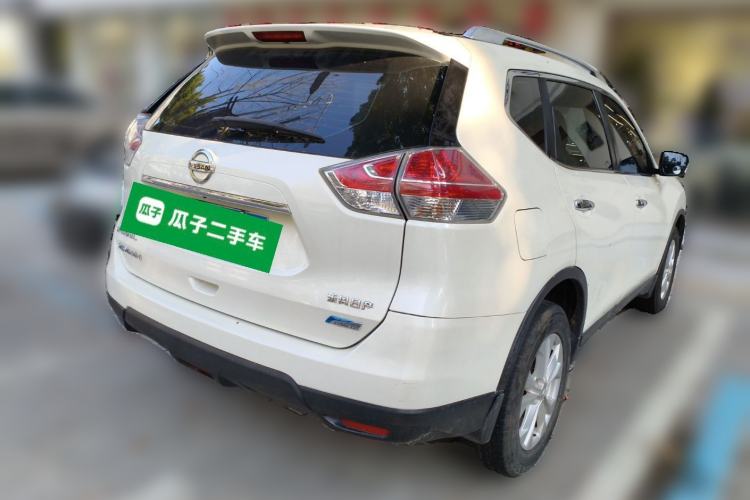 Used Nissan X-Trail 2014 2.5L CVT Leading Edition 4WD Rear Right 45 Deg