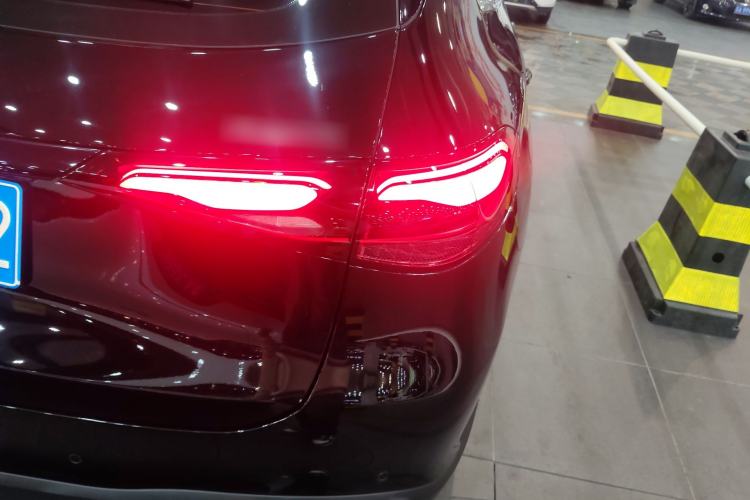 Used Mercedes-Benz GLC 2024 GLC 260 L 4MATIC Dynamic Edition 5-seater