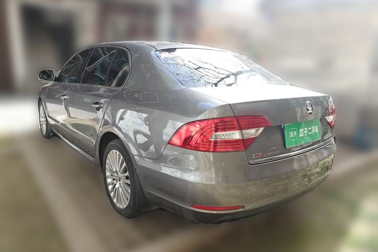 Used Skoda Superb 2013 1.8TSI Automatic Yashi Edition
