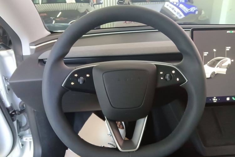 Used Tesla Model 3 2023 Rear-Wheel-Drive Version
