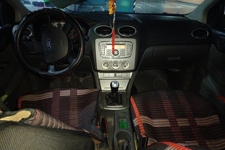 Used Ford Focus 2011 Hatchback 1.8L Manual Comfort Model
